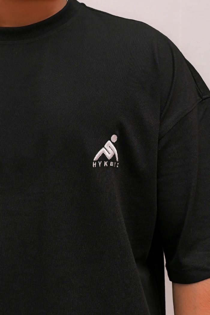 OVERSIZED COMFORT BLACK TEE - Image 3