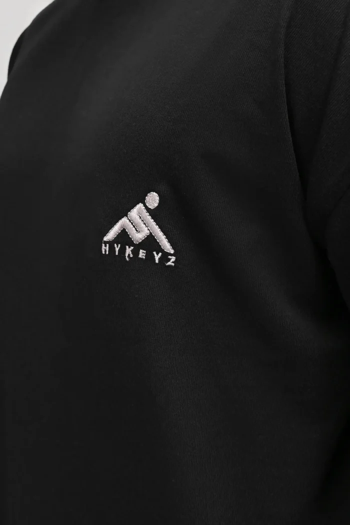 OVERSIZED COMFORT BLACK TEE - Image 4