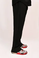 CLASSIC TEXTURED STRAIGHT TROUSER – BLACK - Image 4